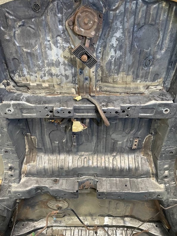 Лазерная очистка и антикор днища Toyota Hilux 3